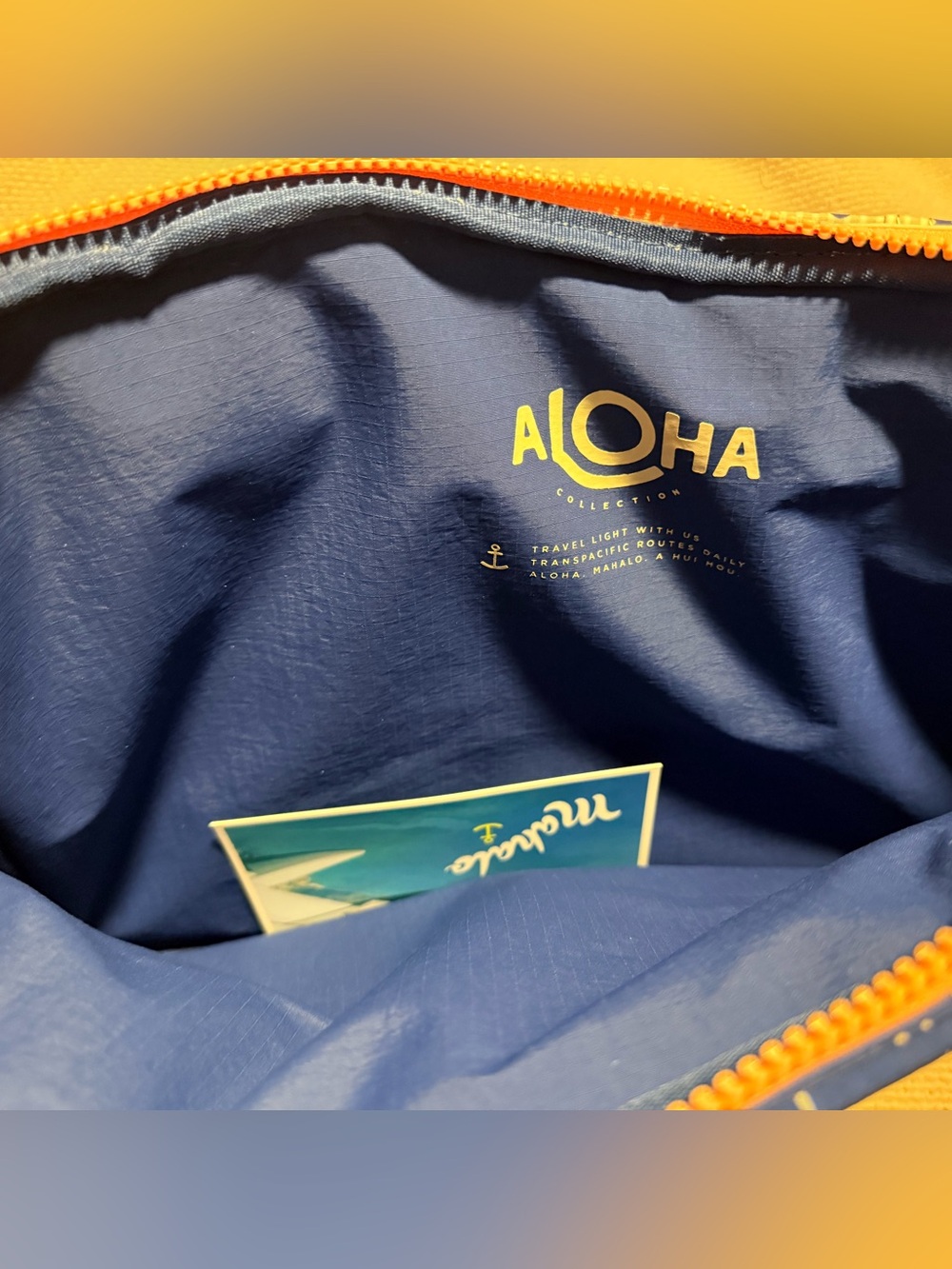 NWT ALOHA Collection Navy/Tan Floral Laptop Sleeve with Peach Zip - Picture 6 of 6